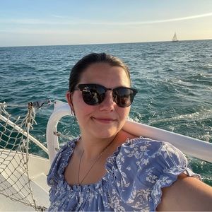 Meet your Posher, Tiffany